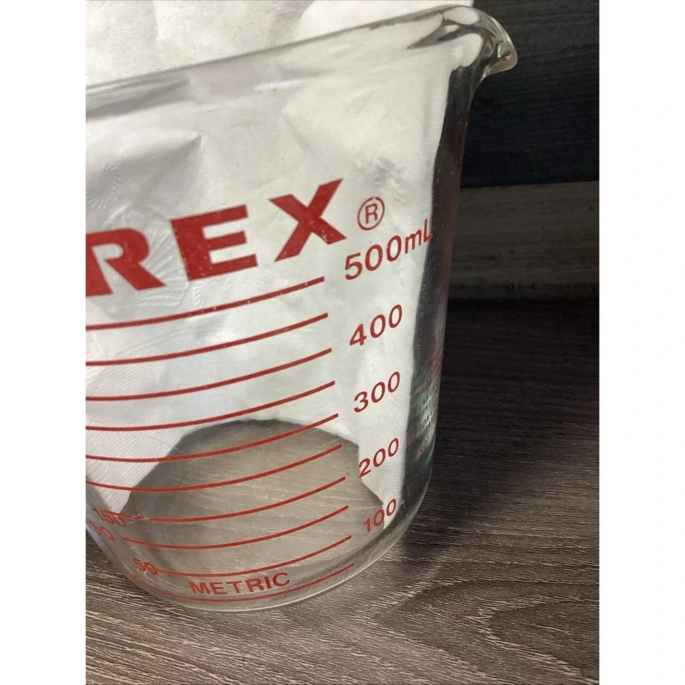 Vintage Pyrex 516 2 Cup Measuring Cup Red Letter Patent Pending Open J Handle